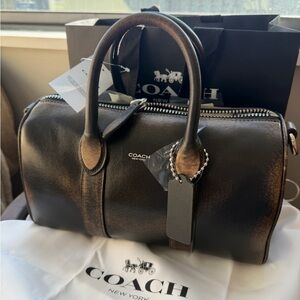 Coach Compass 25 Loved Leather NWT
